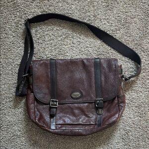 Fossil Estate East West Cow Hide Genuine Leather Crossbody Messenger Bag